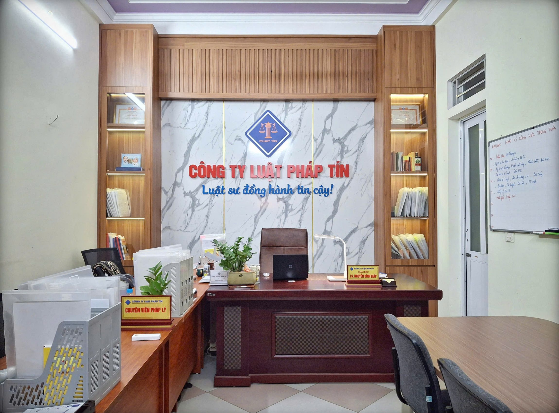 z6860323702458_568eb6f60a8039efada13b6826f415f0